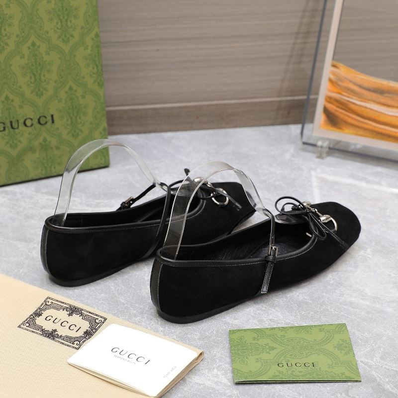 Gucci Flat Shoes